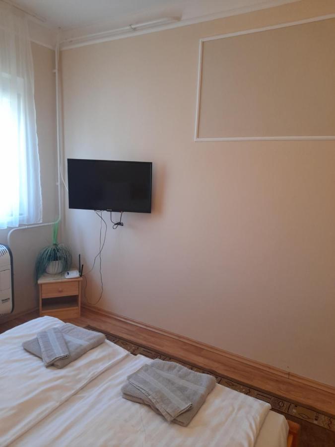 Thermal Apartman Tiszafuered Exterior foto