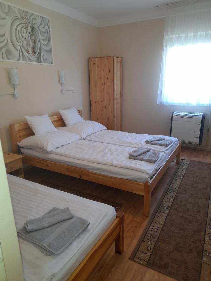 Thermal Apartman Tiszafuered Exterior foto